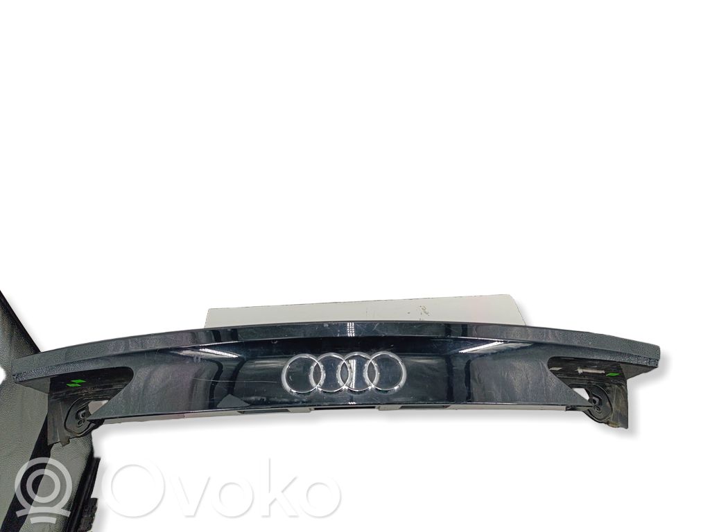 Audi A7 S7 4G Verkleidung Heckklappe Kofferraumdeckel 