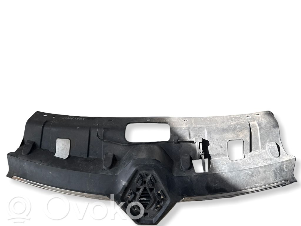 Renault Master III Etupuskurin ylempi jäähdytinsäleikkö 