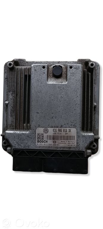 Volkswagen Touran I Engine control unit/module 