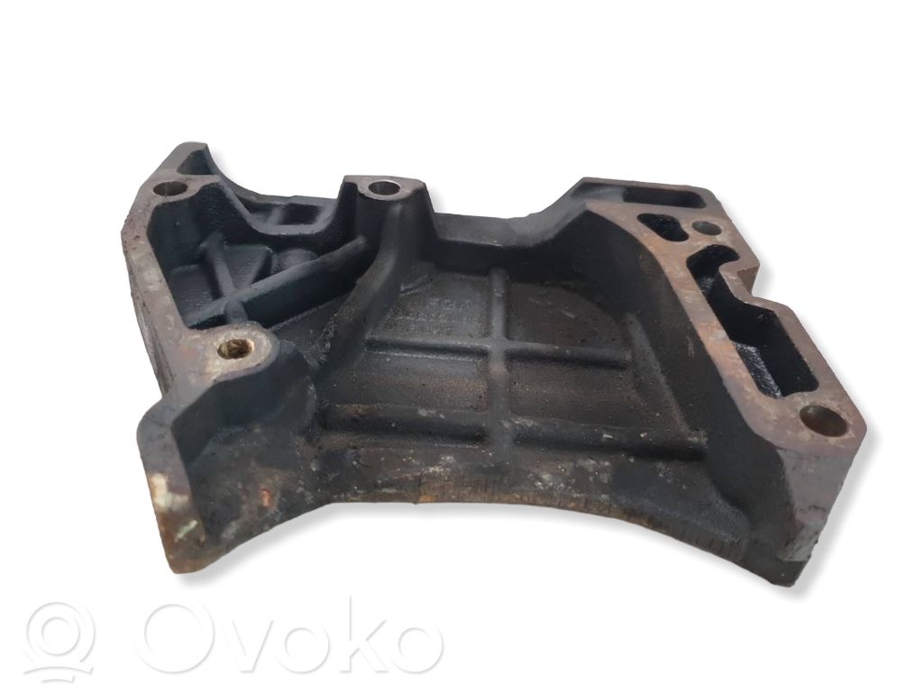 Alfa Romeo 159 Engine mounting bracket 