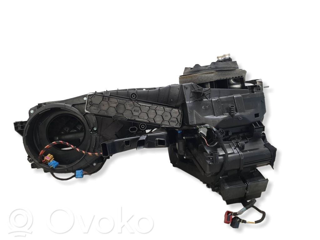 Audi TT TTS Mk2 Obudowa nagrzewnicy 