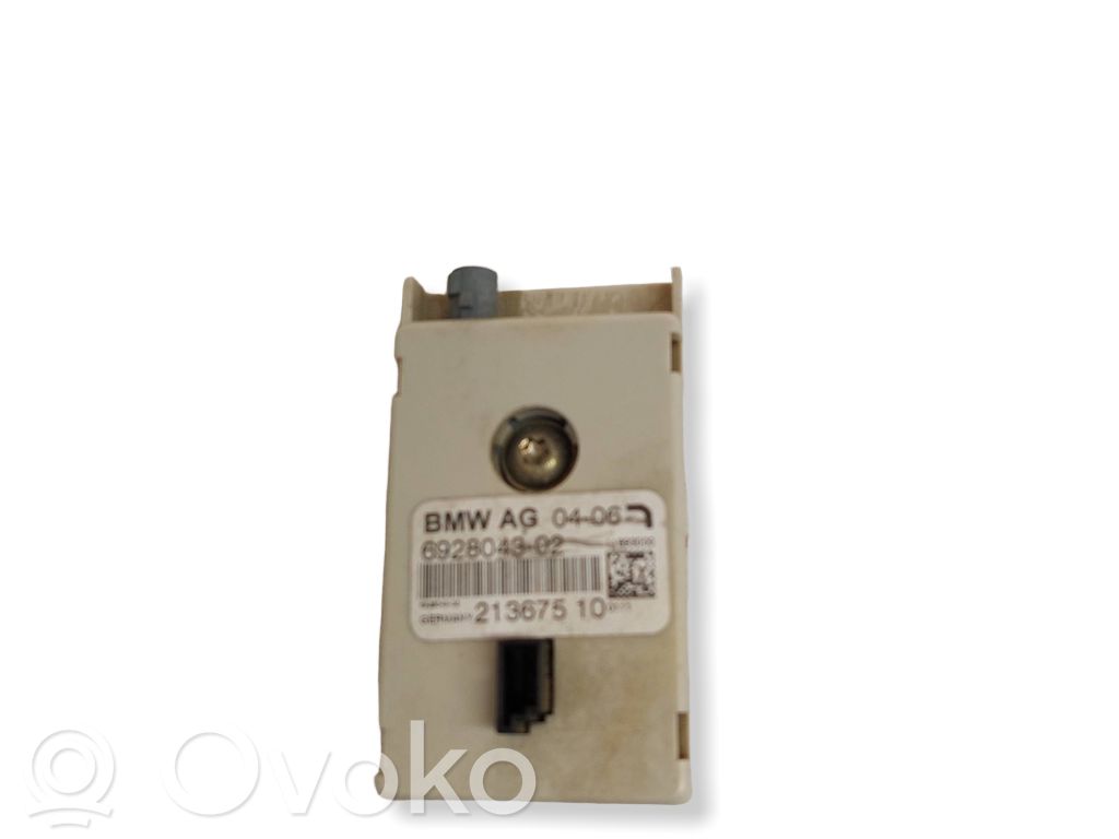 BMW 5 E60 E61 Antenas pastiprinātājs 