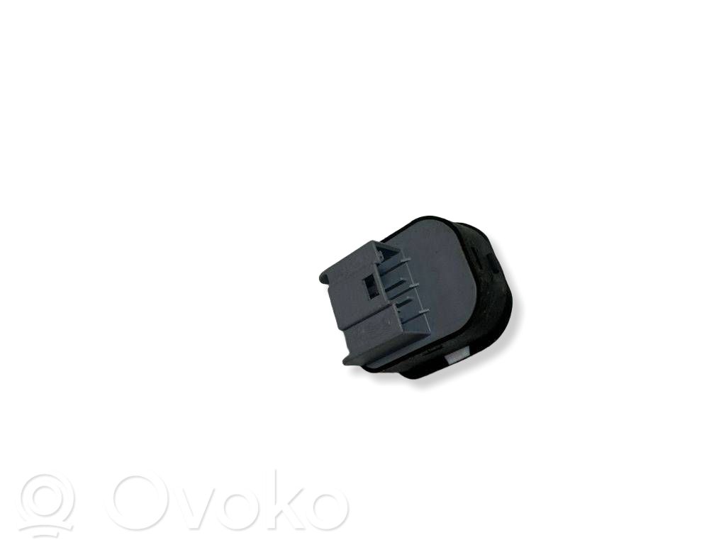 Volkswagen Golf Plus Sivupeilin kytkin 