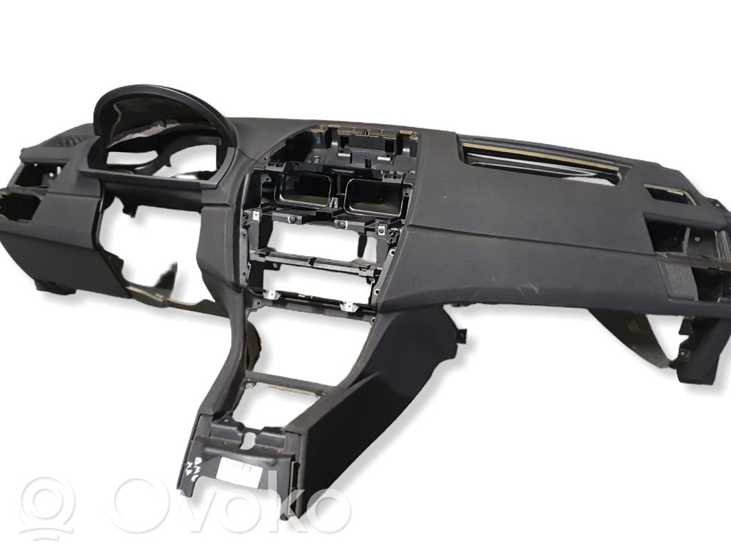 BMW X3 E83 Dashboard 