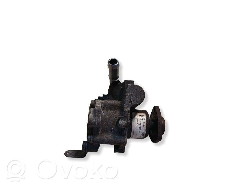 BMW X1 E84 Power steering pump 