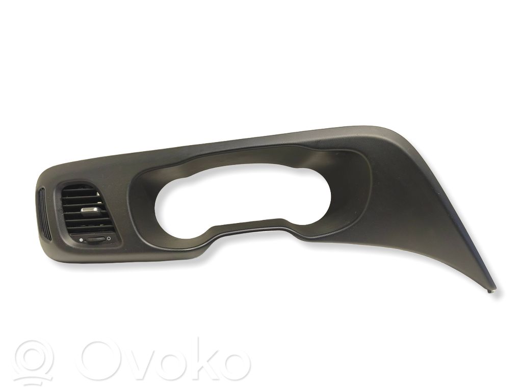 Iveco Daily 6th gen Moldura del panel 