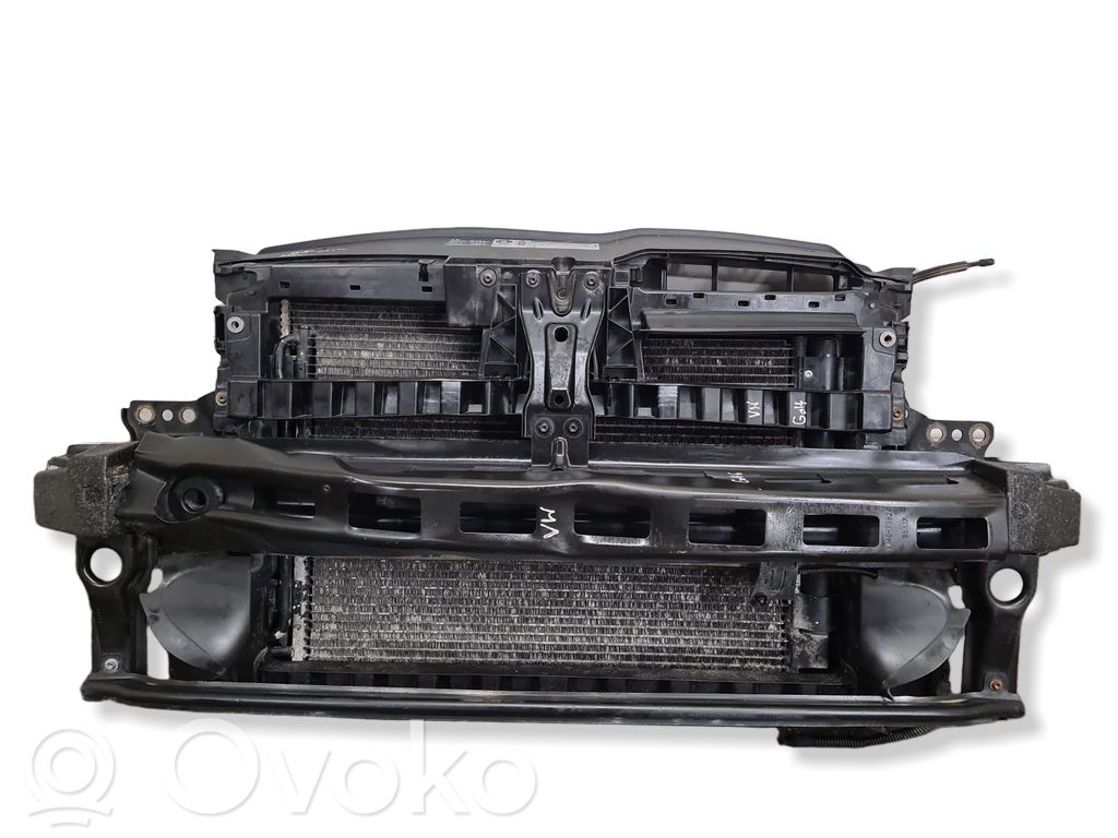 Volkswagen Golf VI Radiatorių panelė 