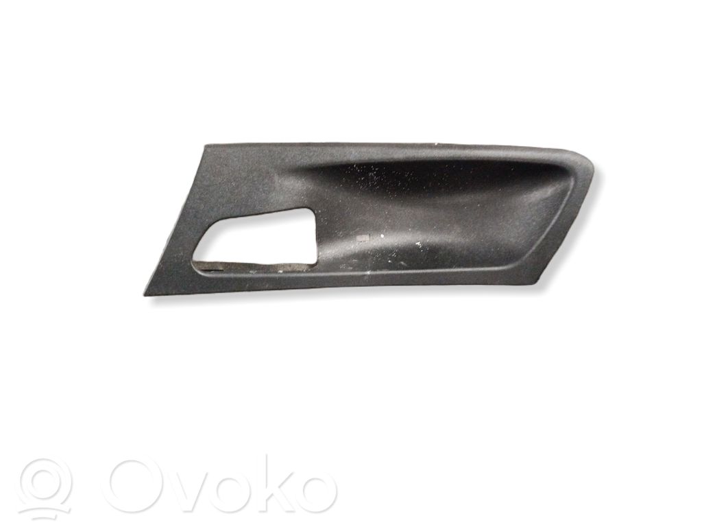 Front door interior handle   7137147