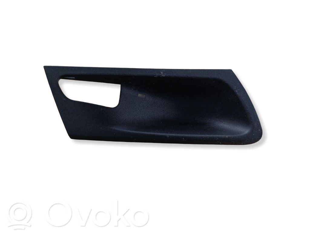 Rear door interior handle   6973740