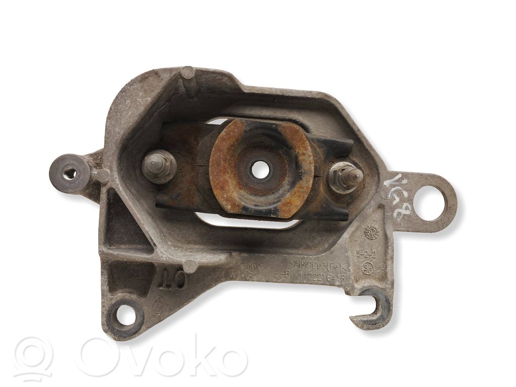 Nissan Qashqai Gearbox mounting bracket 