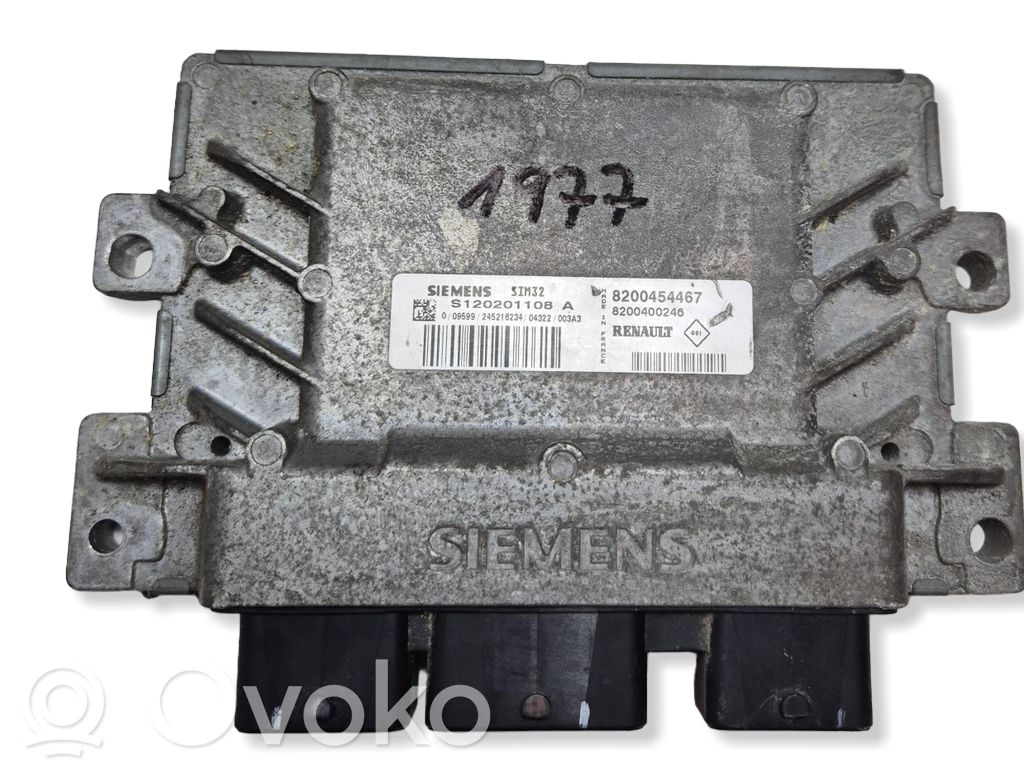 Engine control unit/module   8200454467,S120201108A,8200400246