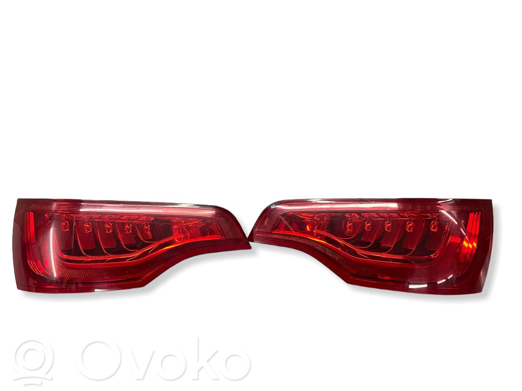 Takavalosarja   4L0945093F,4L0945094F