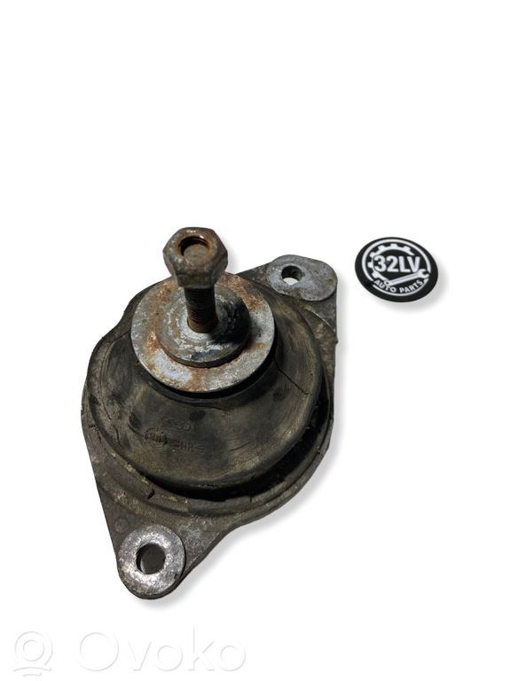 Audi 80 90 S2 B4 Engine mount bracket 