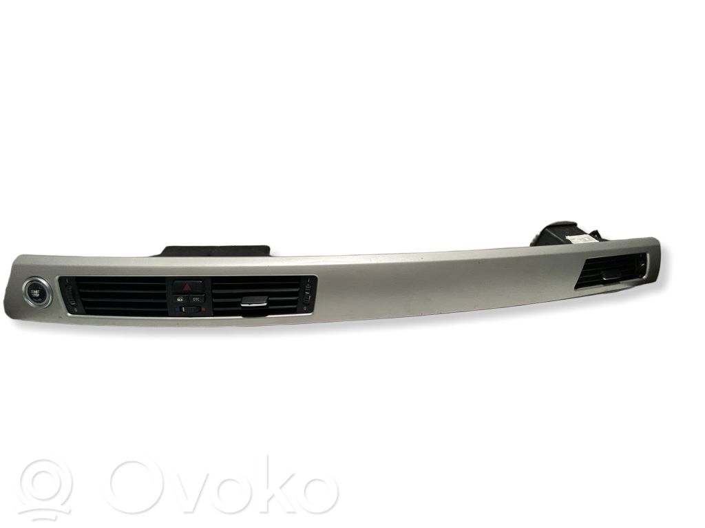 BMW 3 E90 E91 Centrinės oro grotelės 