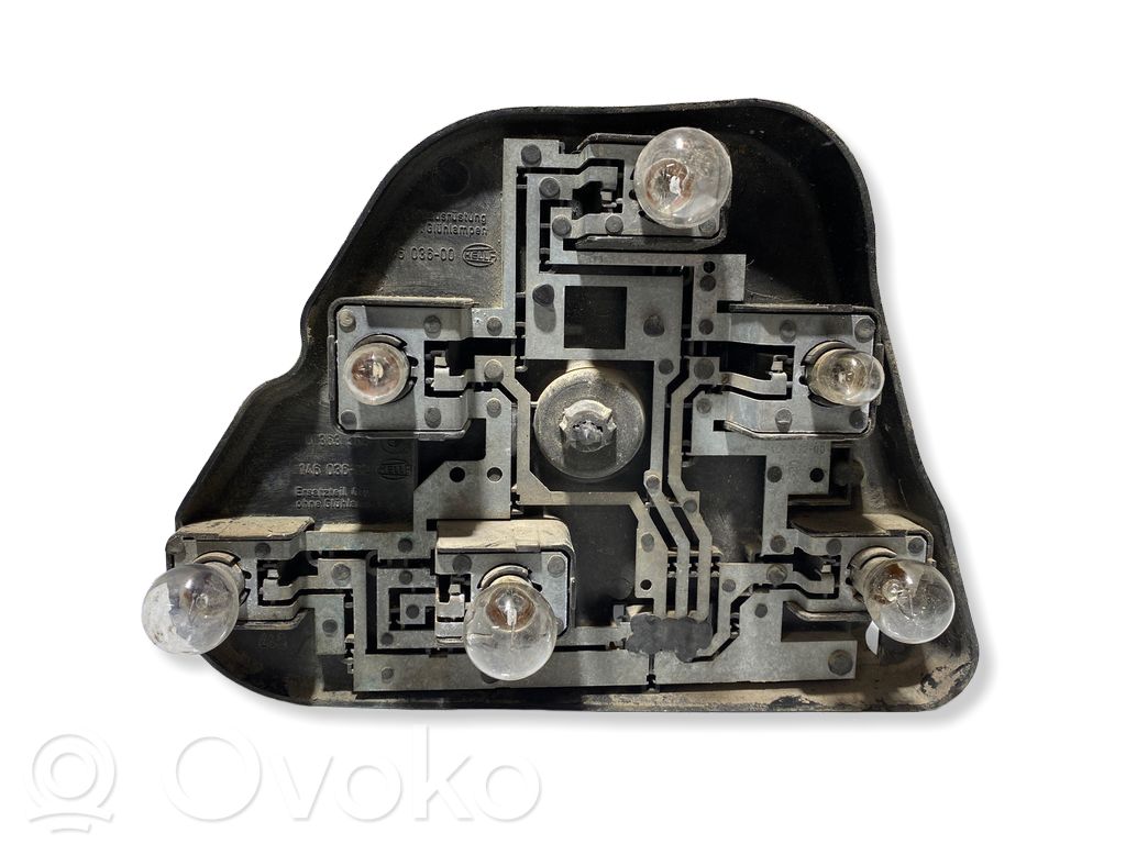BMW 5 E39 Tail light bulb cover holder 