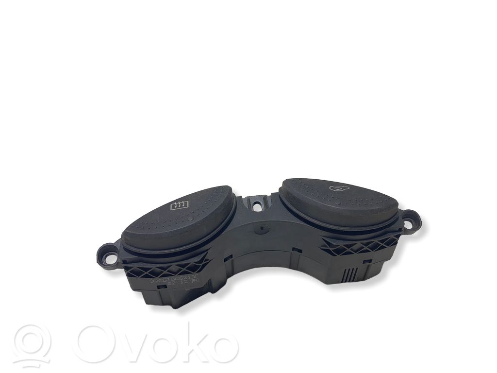 Ford Focus Windscreen/window heater switch 
