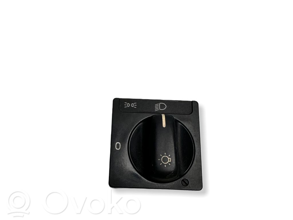 Light switch   9148850,95W35V
