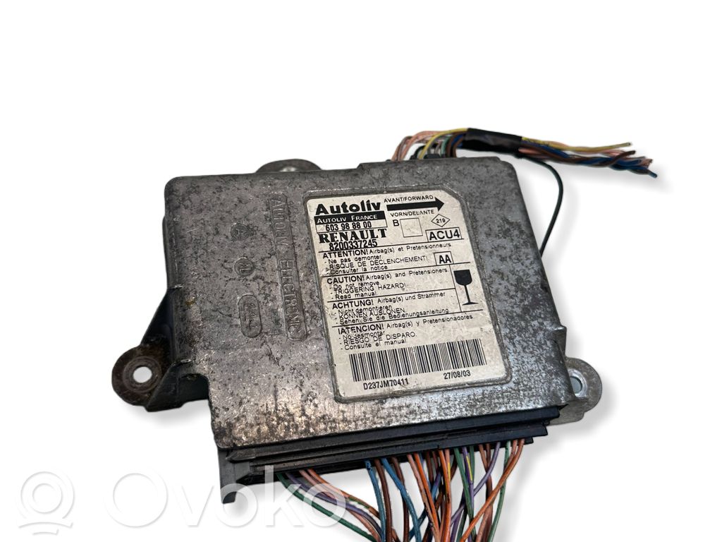 Renault Megane II Airbag control unit/module 