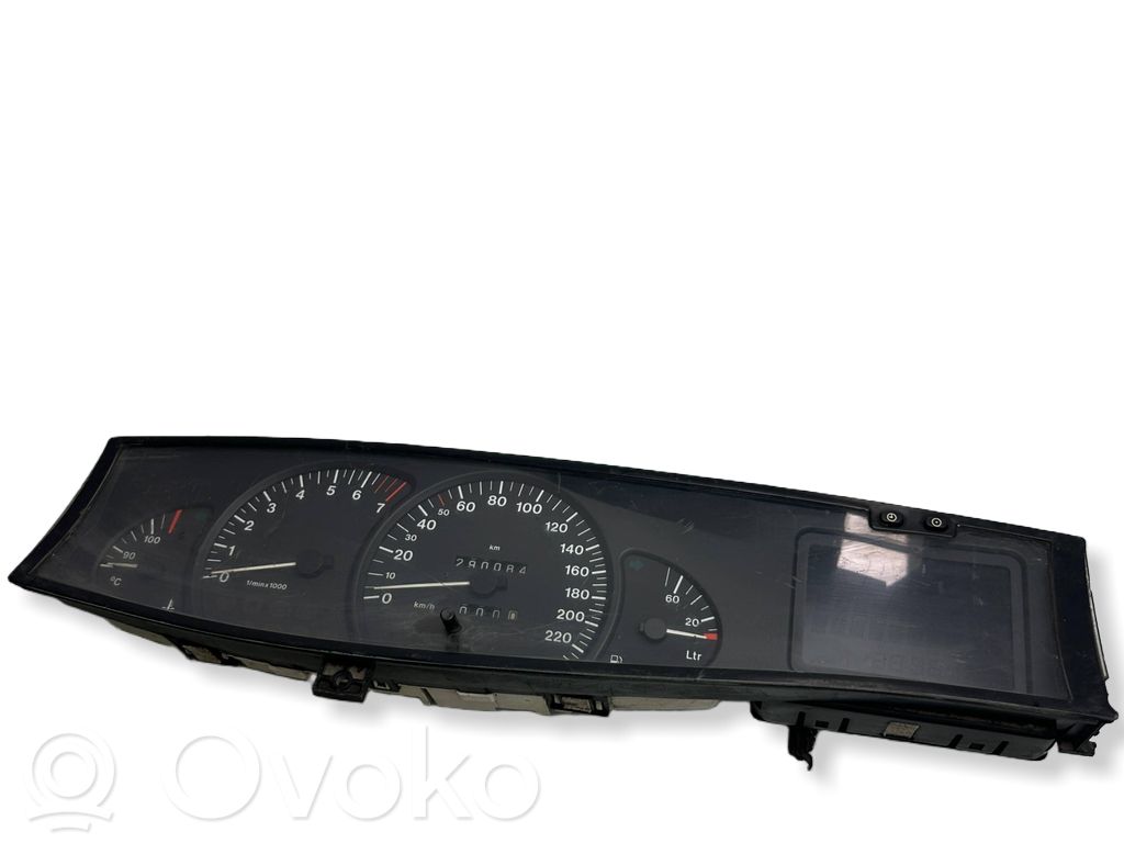 Opel Omega B1 Geschwindigkeitsmesser Cockpit 
