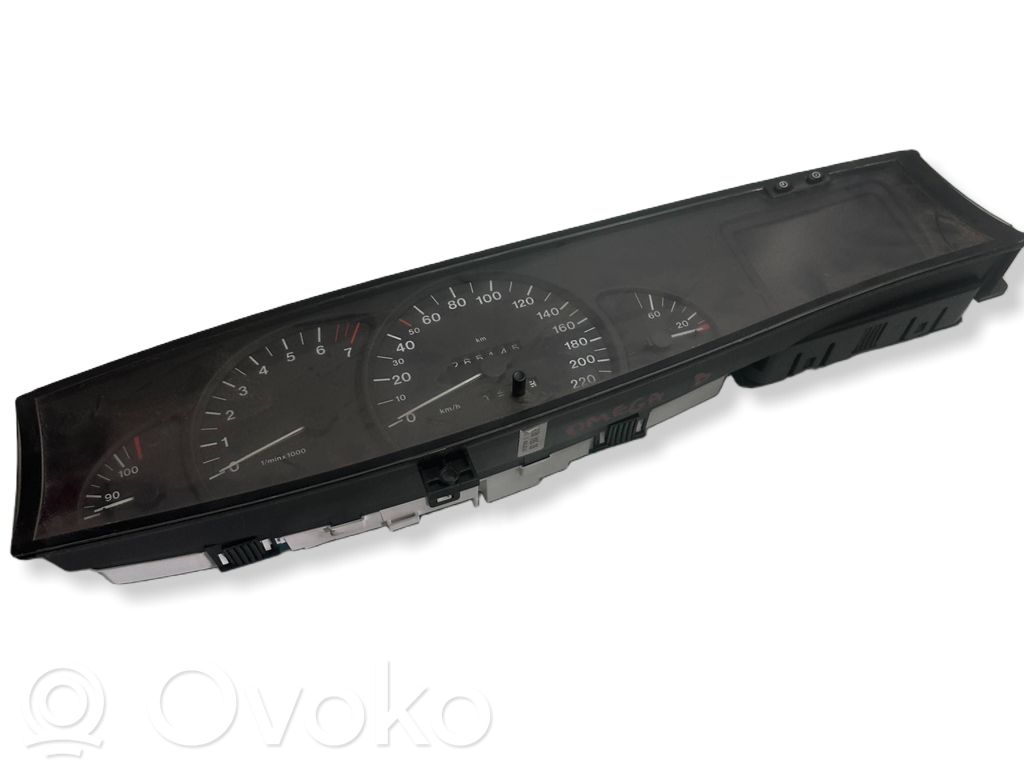 Opel Omega B1 Velocímetro (tablero de instrumentos) 