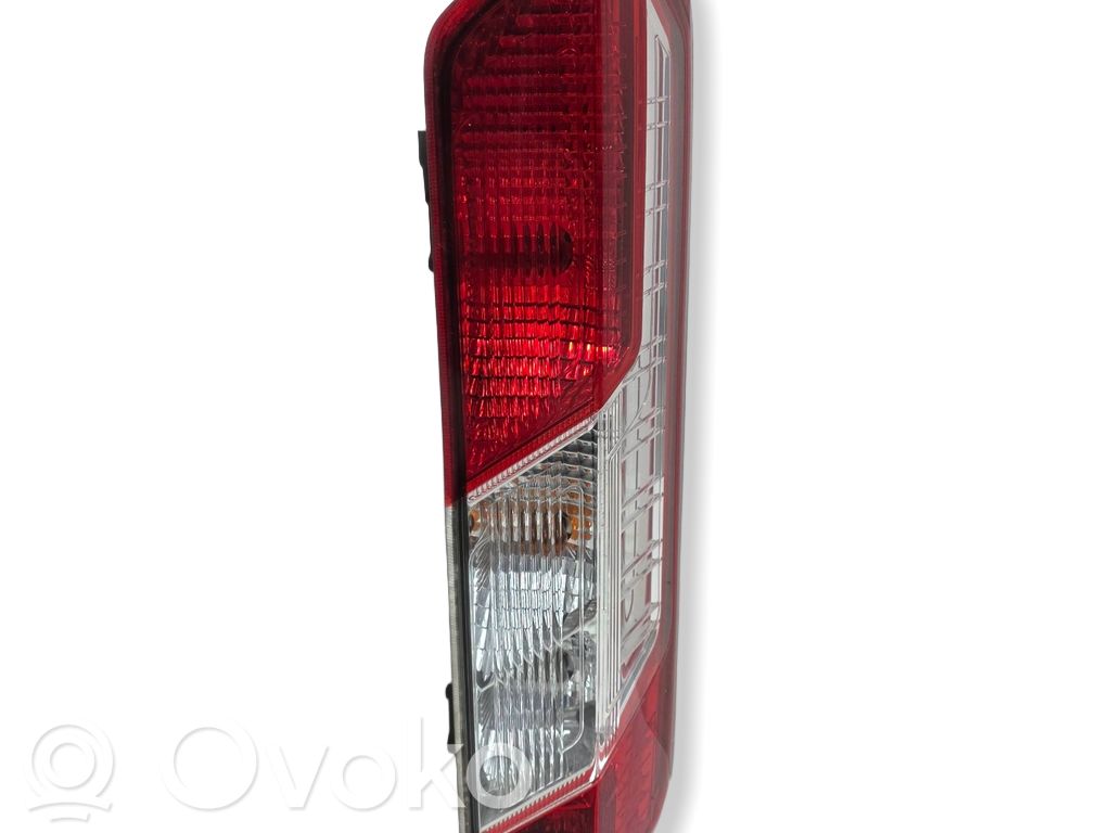 Ford Transit Luz trasera/de freno 