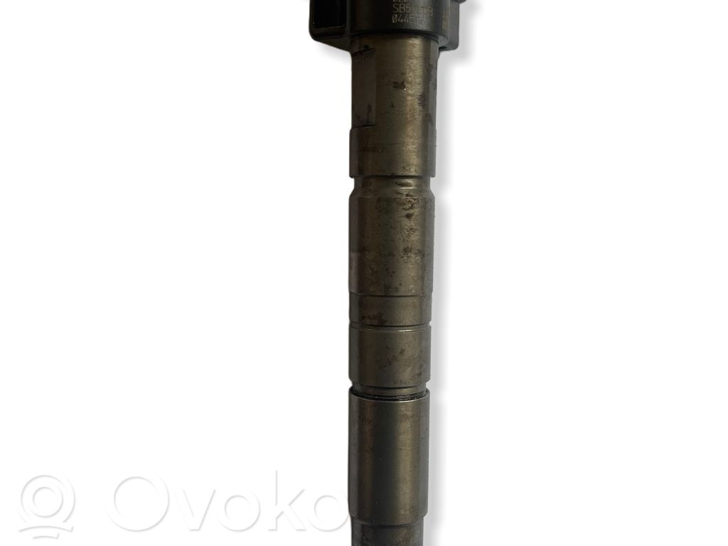 Injecteur de carburant   7797877