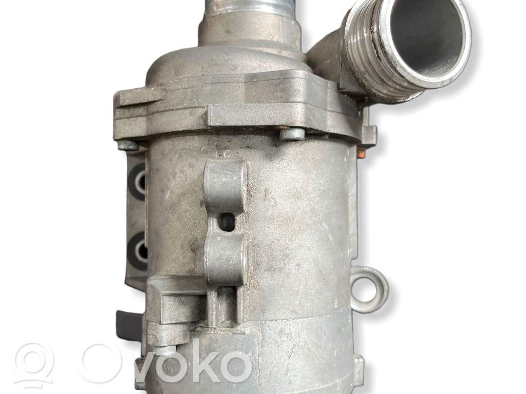 BMW 5 F10 F11 Pompe de circulation d'eau 