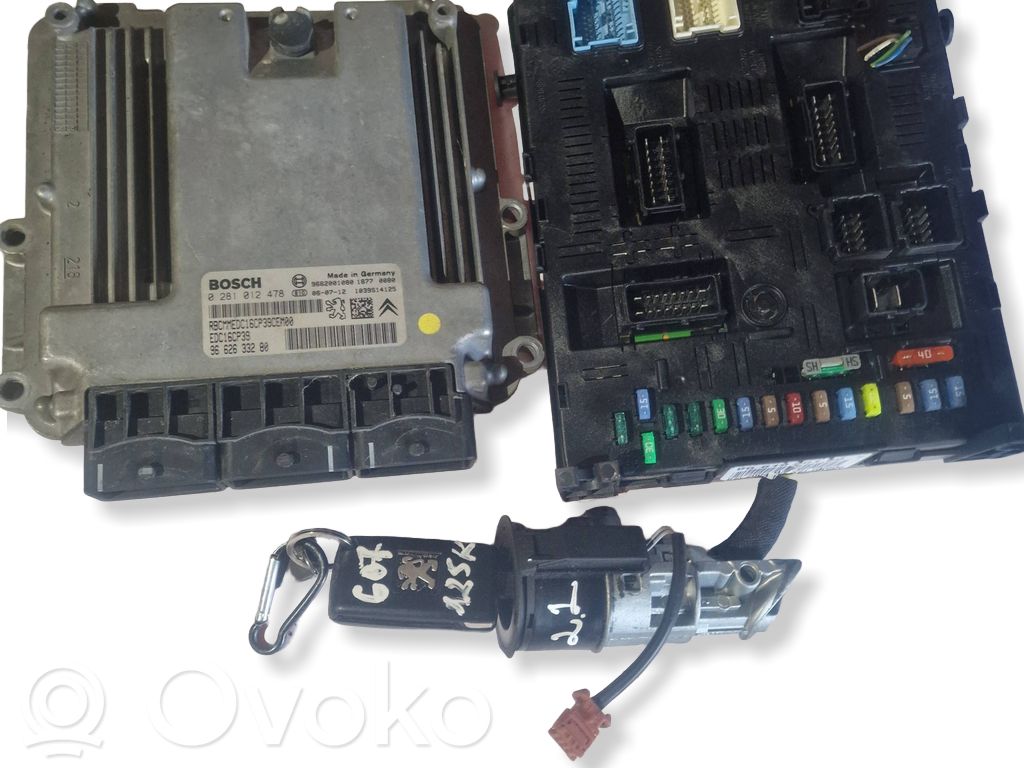 Peugeot 607 Juego de cerradura y set ECU del motor 
