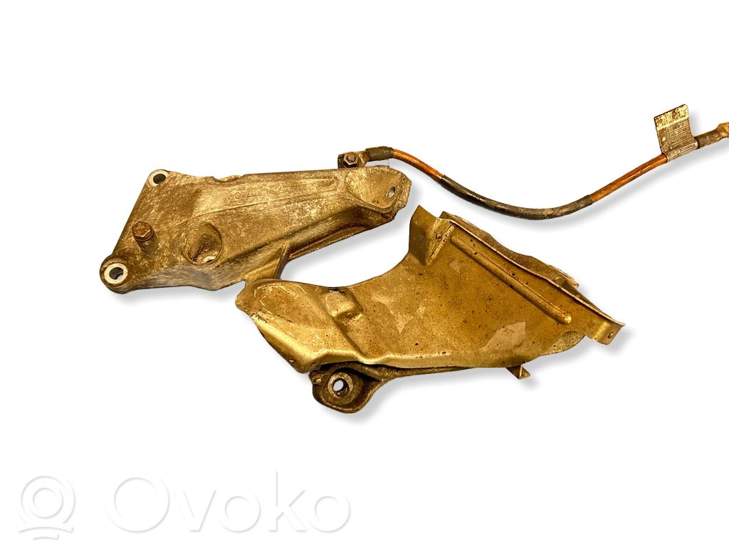 Engine mounting bracket   6764574,ENA046000,6760307