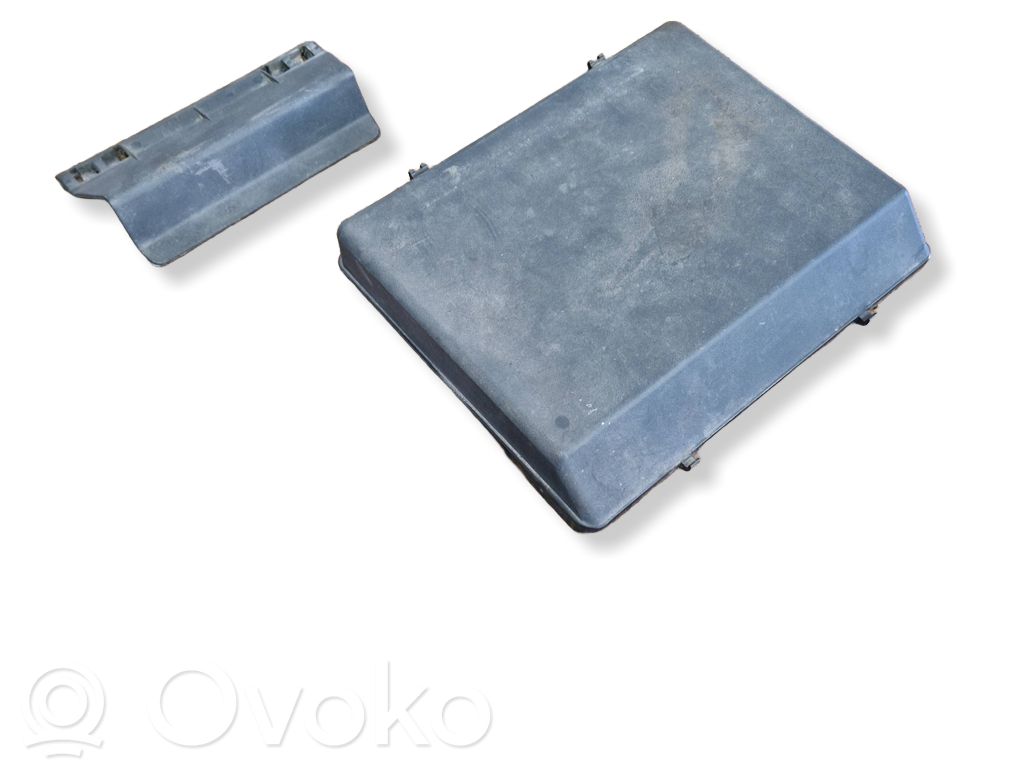 BMW 7 E32 Fuse box cover 
