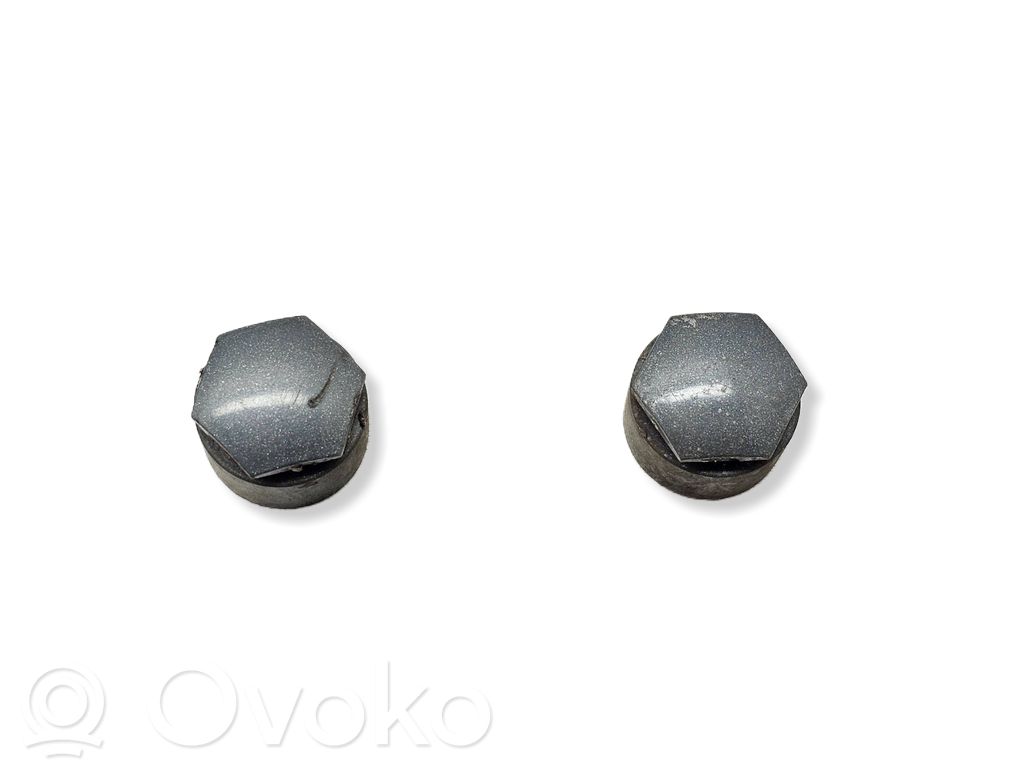 Audi A4 S4 B9 Tuercas/tornillos 
