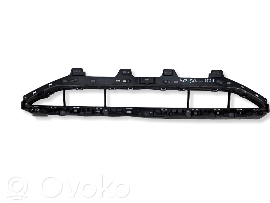 Audi e-tron Front bumper lower grill 