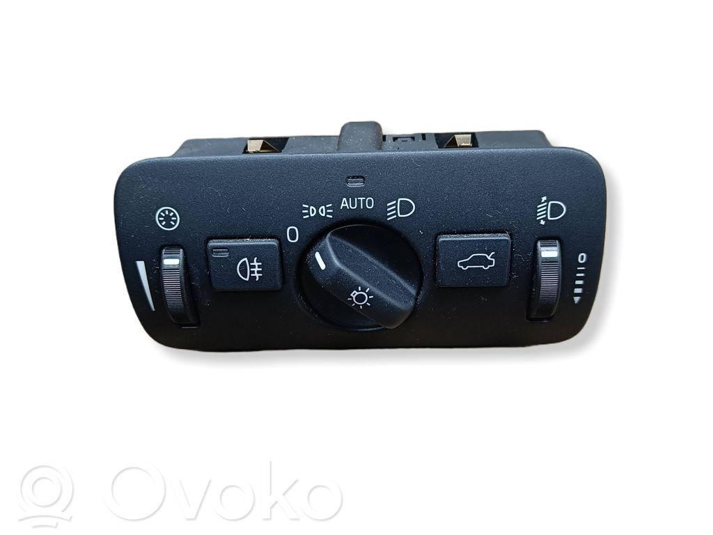 Volvo V40 Light switch 