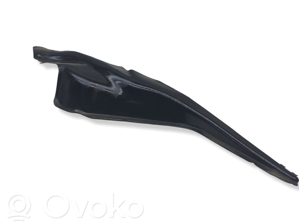 Chrysler Pacifica Windshield trim 
