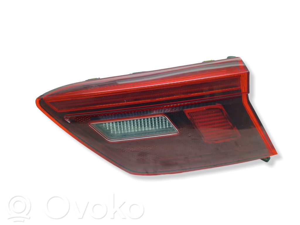 Volkswagen Tiguan Allspace Lampy tylnej klapy bagażnika 