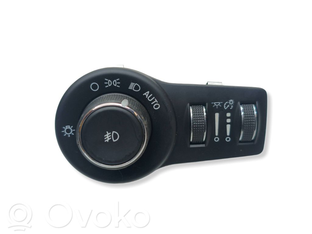 Lichtschalter   120010493,12624,P68154356AC0826