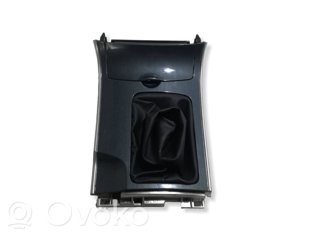 Mazda 6 Rivestimento in plastica cornice della leva del cambio 