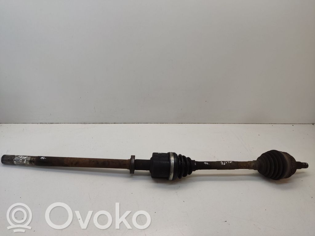 Etuvetoakseli   10020768