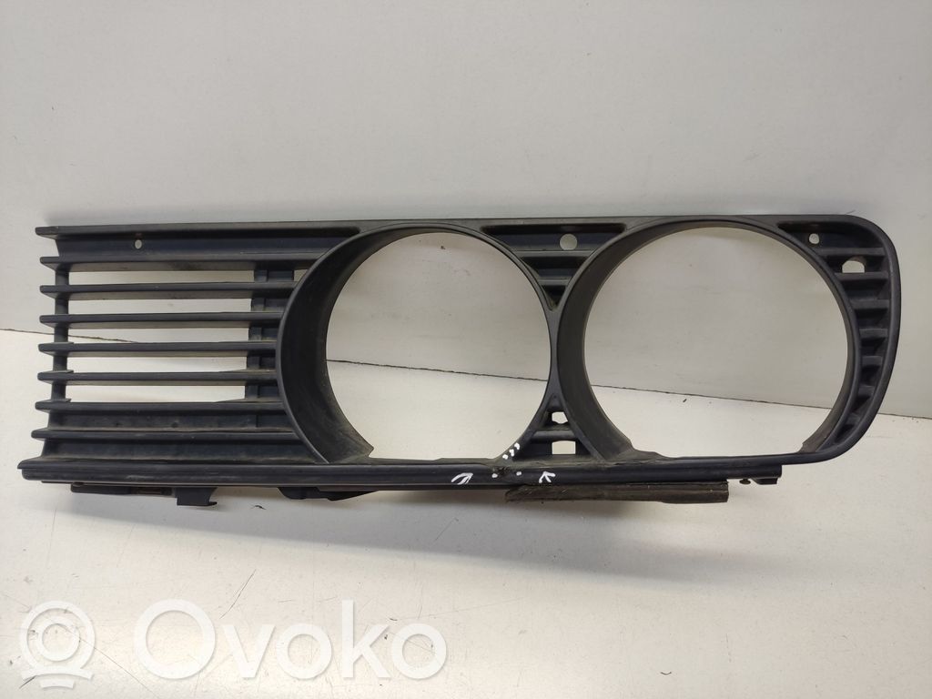 BMW 3 E30 Under headlight/headlamp trim 