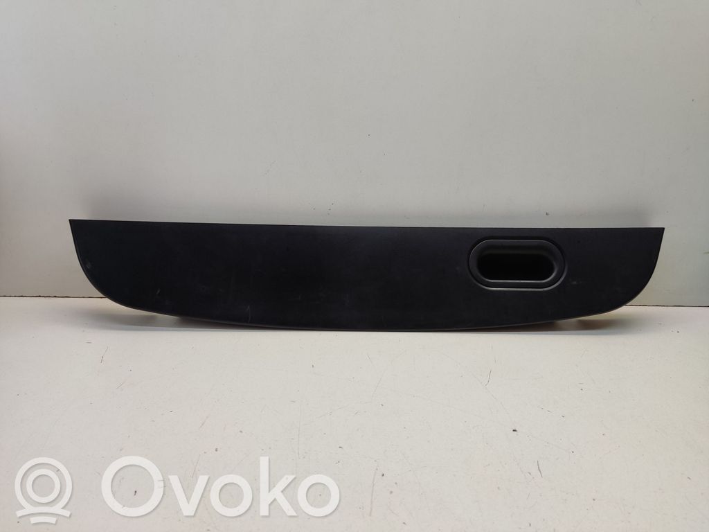 BMW 5 E39 Tailgate trim 