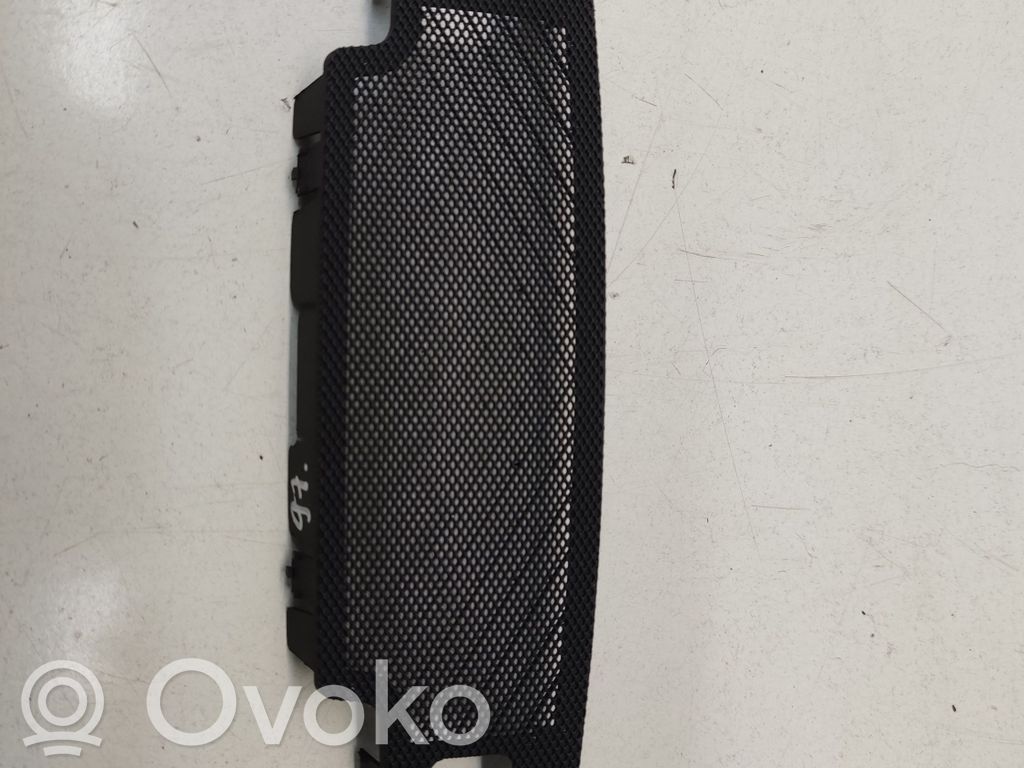 Audi A3 S3 8P Maskownica centralnego głośnika deski rozdzielczej 