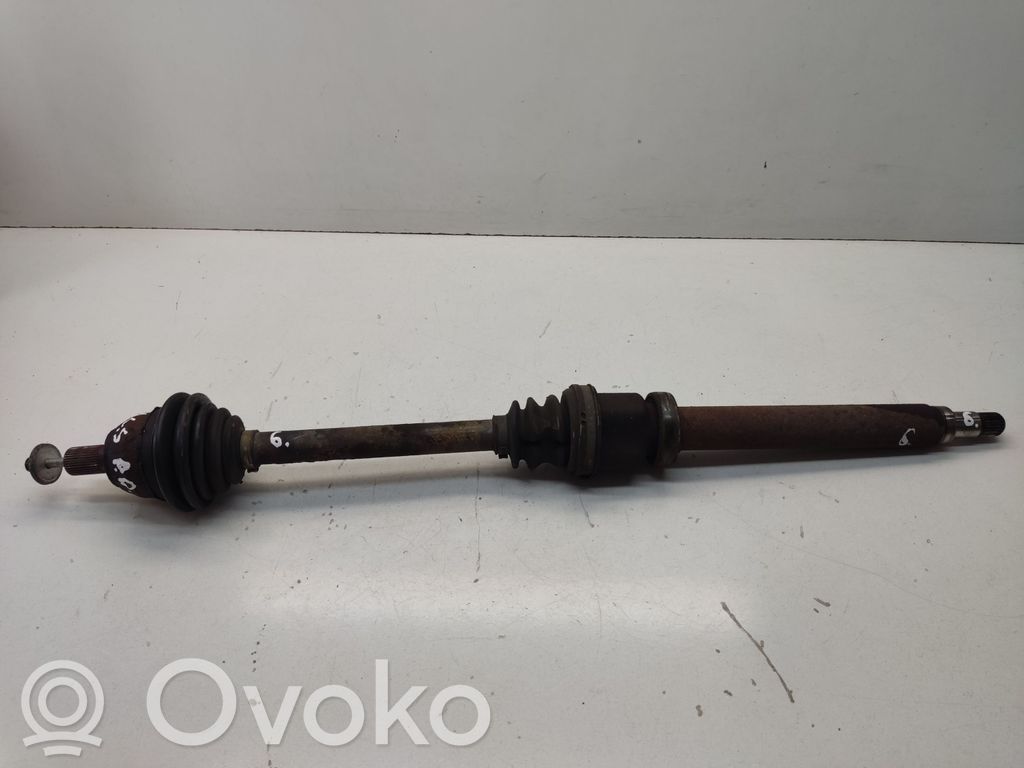 Priekinis pusašis   3M5W3A331EA,2S6W3L537CA