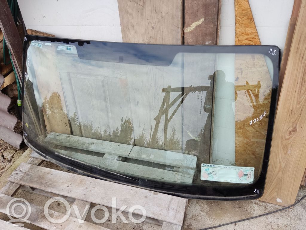 Renault Master II Front windscreen/windshield window 