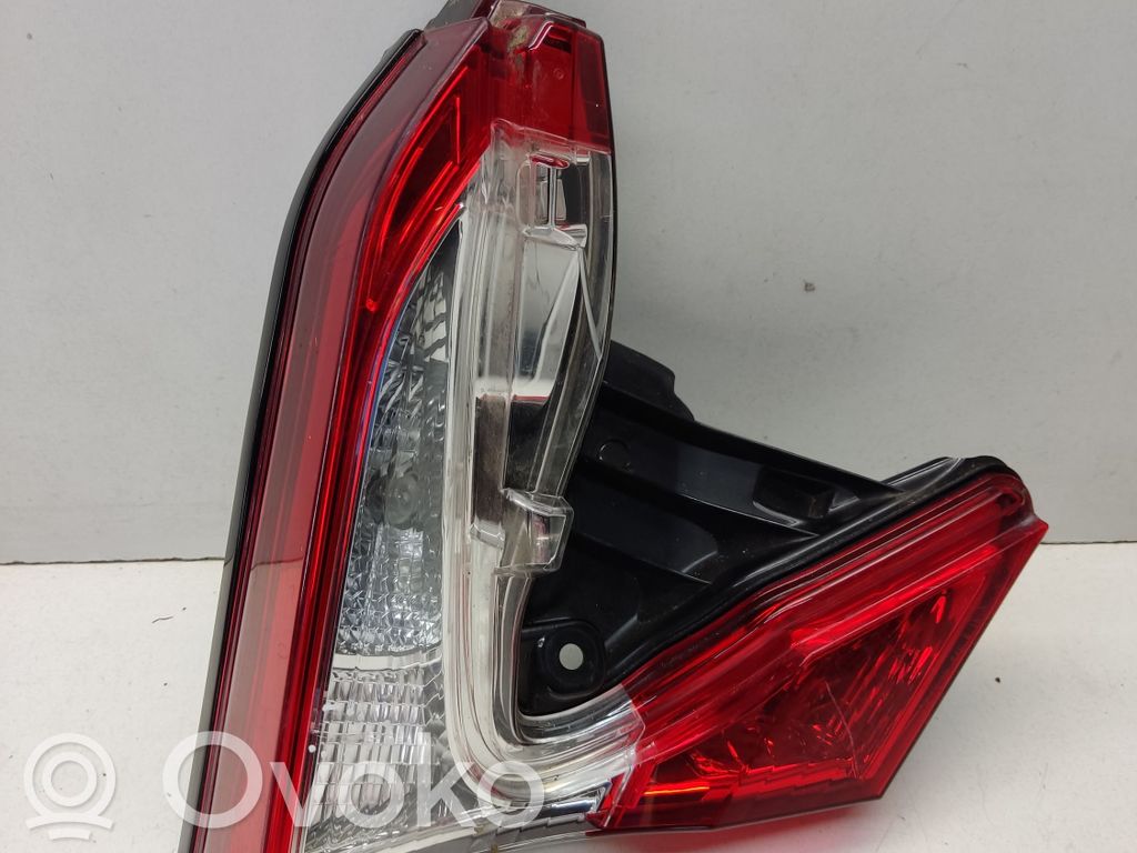 Lampy tylnej klapy bagażnika   81590F4010,16441F