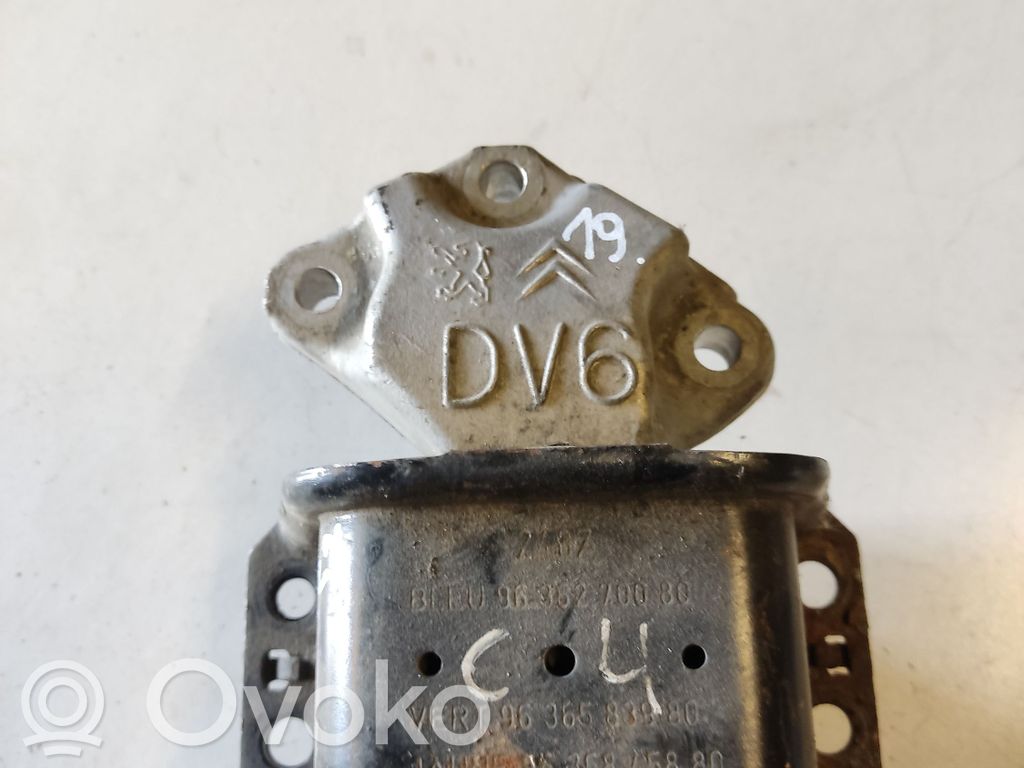 Citroen C4 I Picasso Engine mount bracket 