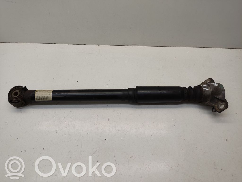 Audi A5 8T 8F Takaiskunvaimennin 