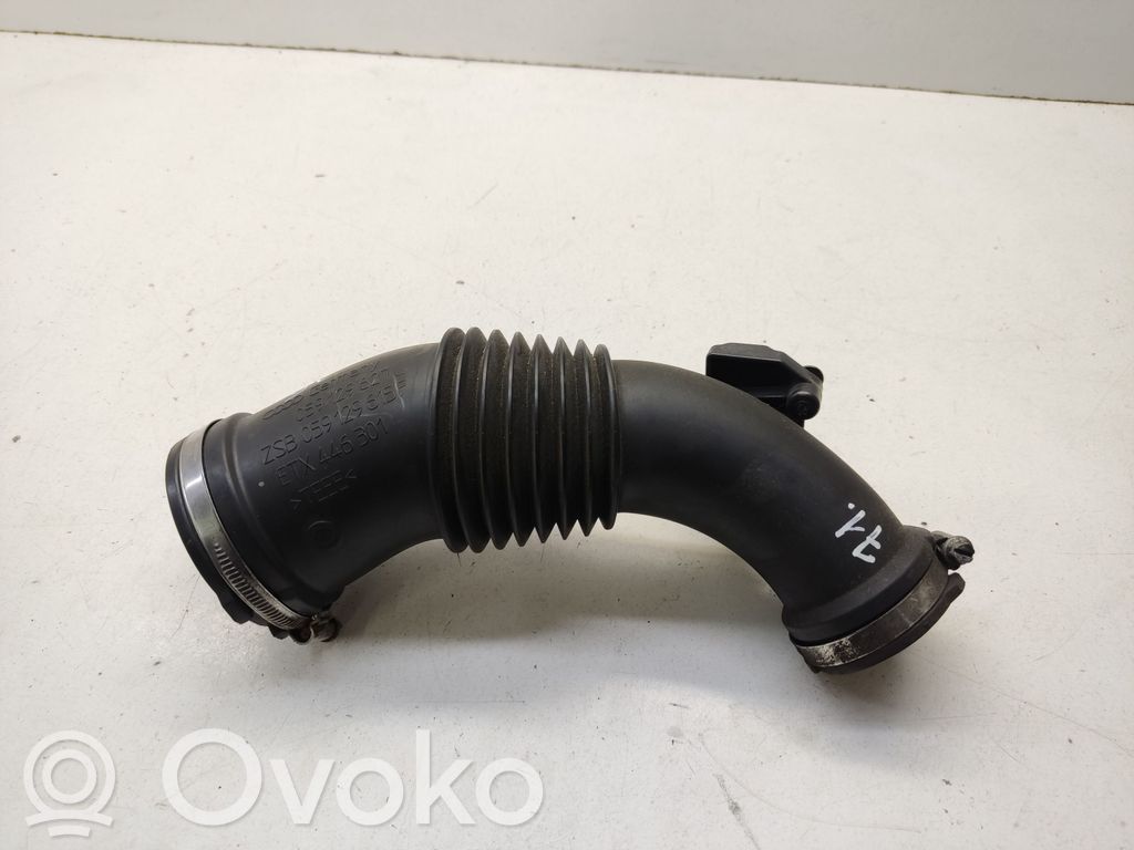 Audi A5 8T 8F Air intake hose/pipe 