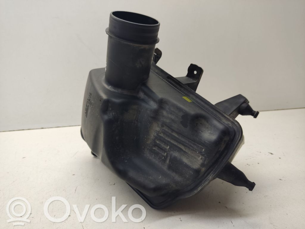 Nissan Qashqai Obudowa filtra powietrza 