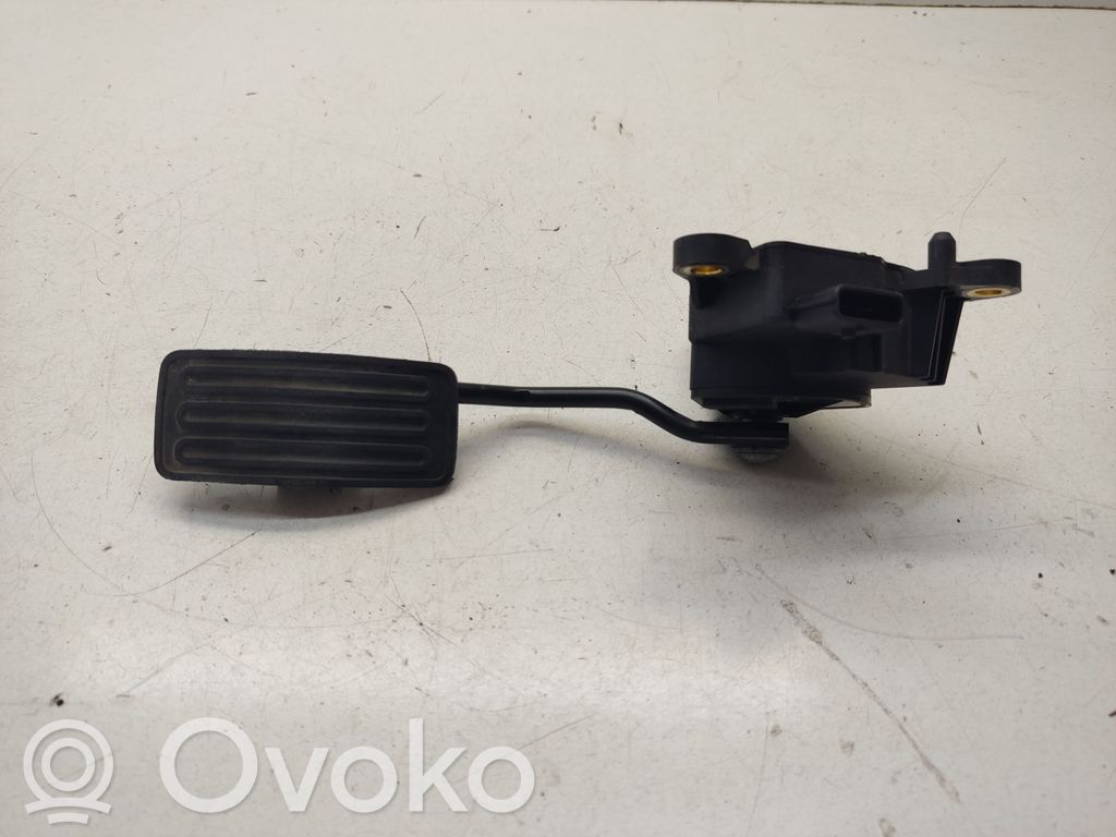 Nissan Qashqai Accelerator throttle pedal 