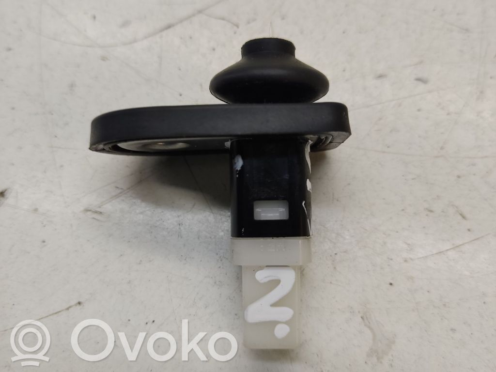 Front door sensor   04122